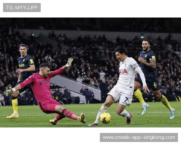 纽卡斯尔后防稳固守住领先优势，成功延续胜利之路