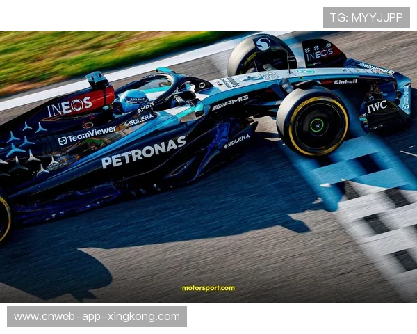 拉塞尔进行高速段练习，团队对其状态满意